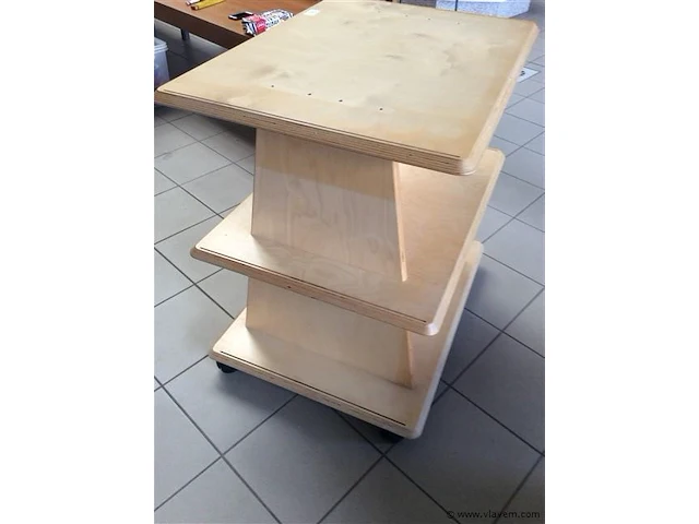 Presenteeftafel op wieltjes - afbeelding 2 van  2