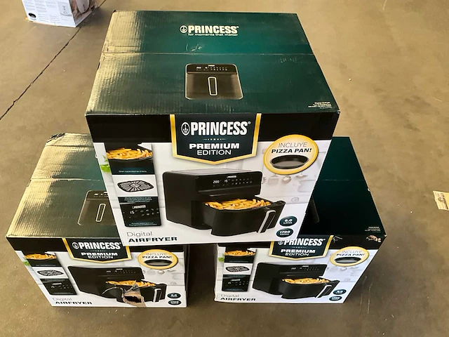 Princess airfryer met pizza pan 6 liter 1700 watt (3x) - afbeelding 1 van  9