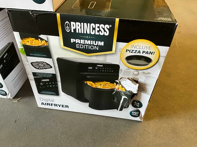 Princess airfryer met pizza pan 6 liter 1700 watt (3x) - afbeelding 2 van  8