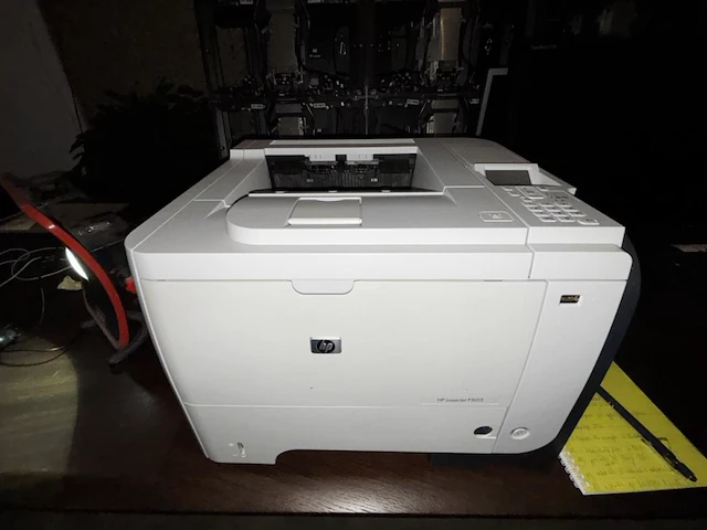 Printer hp laserjet p3015 - afbeelding 1 van  4