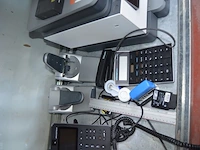 Printer hp office jet pro 9010e , telefoontoestel grandstream gxv3240 , telefoontoestel yealink sip-t42y ultra elegant gigabit ip phone , kantoormateriaal w.o. perforator, mappen, nietjesmachine, enz (9,12,15,16) - afbeelding 7 van  7