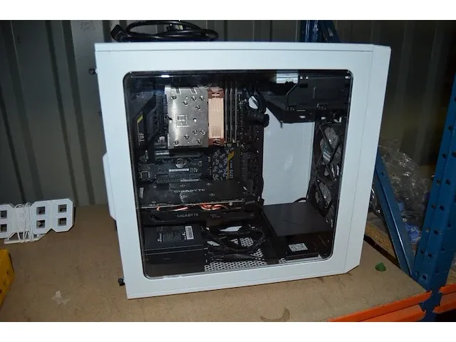Printer hp photosmart 5520, 4 inkt patronen, gaming pc bestaande uit case fractal design, moederbord tufz270 mark2, videokaart gigabyte - afbeelding 11 van  11