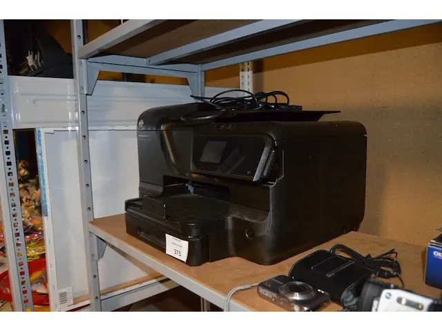 Printer hp pro 8600, 2 digitale fototoestellen, diverse lampen, klein handgerief, karton pvc bakjes - afbeelding 3 van  16