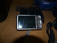 Printer hp pro 8600, 2 digitale fototoestellen, diverse lampen, klein handgerief, karton pvc bakjes - afbeelding 7 van  16