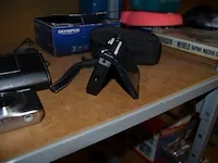 Printer hp pro 8600, 2 digitale fototoestellen, diverse lampen, klein handgerief, karton pvc bakjes - afbeelding 10 van  16