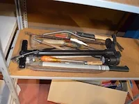 Printer hp pro 8600, 2 digitale fototoestellen, diverse lampen, klein handgerief, karton pvc bakjes - afbeelding 14 van  16