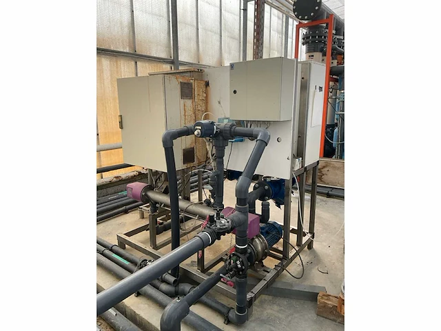 Priva integro vialux water uv desinfecteer installatie - afbeelding 9 van  17