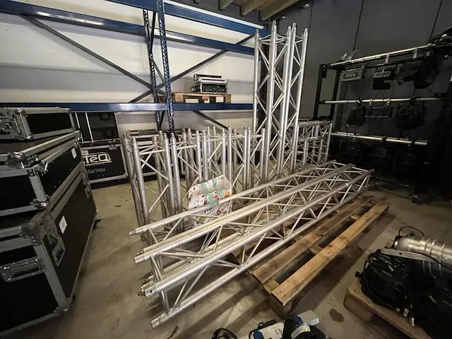 Pro truss /prolyte x30 verschillende maten en hoeken pro truss /prolyte x31 - afbeelding 6 van  6