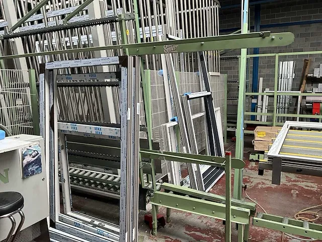 Productielijn urban pvc en fba 2502 beslagschroever - afbeelding 10 van  26
