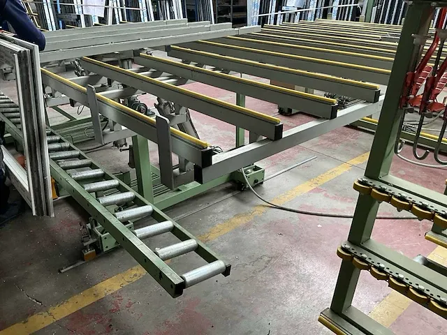 Productielijn urban pvc en fba 2502 beslagschroever - afbeelding 19 van  26