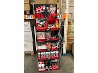 Prof display gevuld met barbecue accessoires - afbeelding 1 van  11
