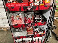 Prof display gevuld met barbecue accessoires - afbeelding 11 van  11