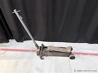 Profesionel krik auto - afbeelding 1 van  3