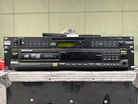 Professional cd-players (2x) - afbeelding 1 van  5