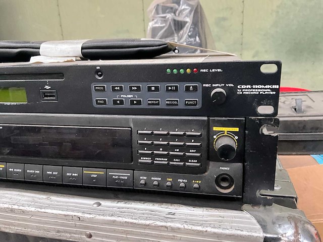 Professional cd-players (2x) - afbeelding 3 van  5