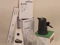 Professionele fotografieset bestaande uit : 2 flitsers elinchrom d-lite rx4, 2 paraplus, snoot plus grid set, zender, refelctor en gridset - afbeelding 1 van  1