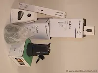Professionele fotografieset bestaande uit : 2 flitsers elinchrom d-lite rx4, 2 paraplus, snoot plus grid set, zender, refelctor en gridset - afbeelding 1 van  1