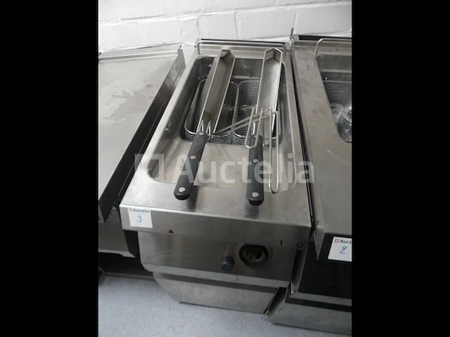 Professionele friteuse nefg92115 - afbeelding 1 van  8