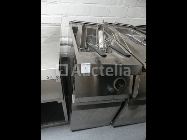 Professionele friteuse nefg92115 - afbeelding 4 van  8