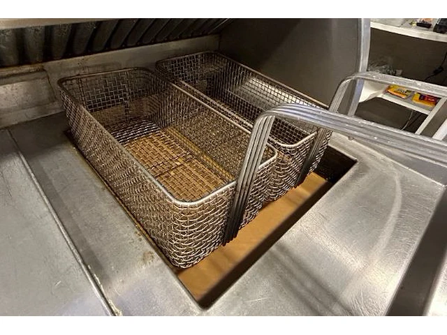 Professionele friteuse - afbeelding 8 van  14