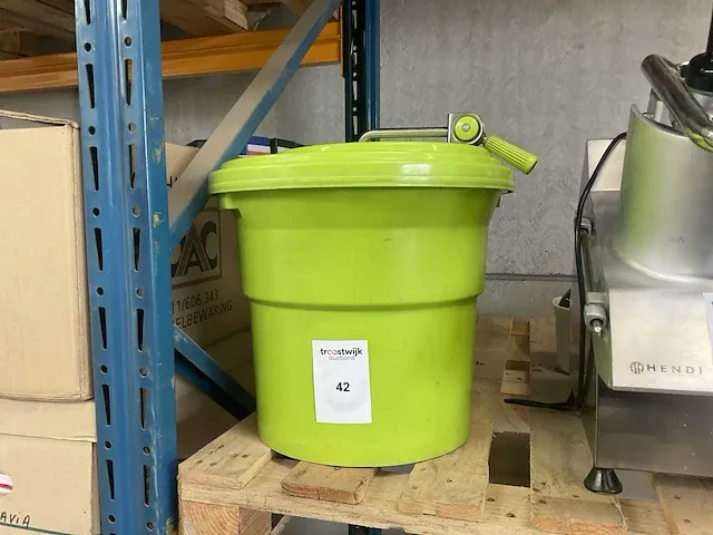 Professionele groentenzwierder - afbeelding 2 van  3