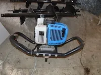 Professionele grondboor hbm met benzinemotor 58cc met 3 boren - afbeelding 3 van  8