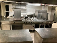 Professionele keuken, inbegrepen toestellen, zelf te demonteren. - afbeelding 13 van  16