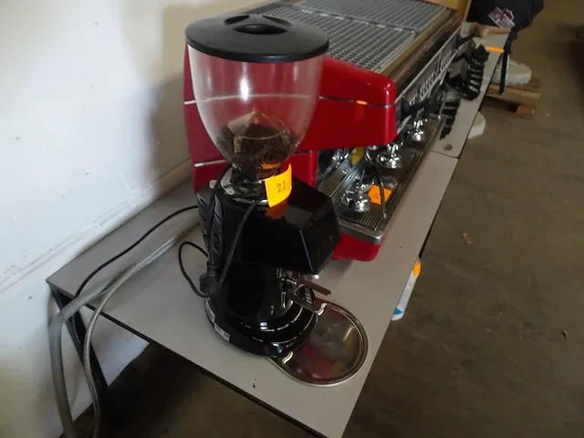 Professionele koffie molen - afbeelding 2 van  3