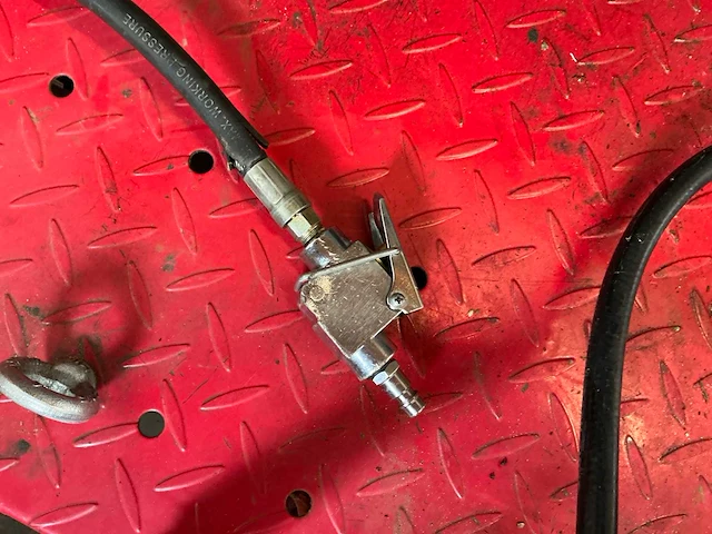 Professionele motor hefbrug - afbeelding 6 van  7