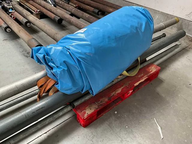 Professionele sheltertent 10x10 meter inclusief zeildoek, palen, spanbanden, piketten - afbeelding 7 van  7