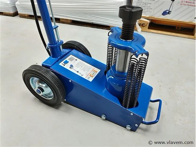 Professionele werkplaatskrik 30 ton - afbeelding 2 van  6