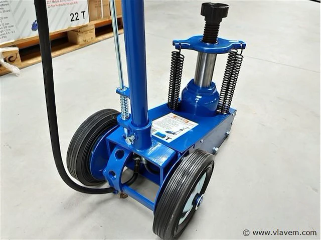 Professionele werkplaatskrik 30 ton - afbeelding 4 van  6