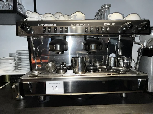 Proffesioneel koffiemachine faema e98 up - afbeelding 2 van  5