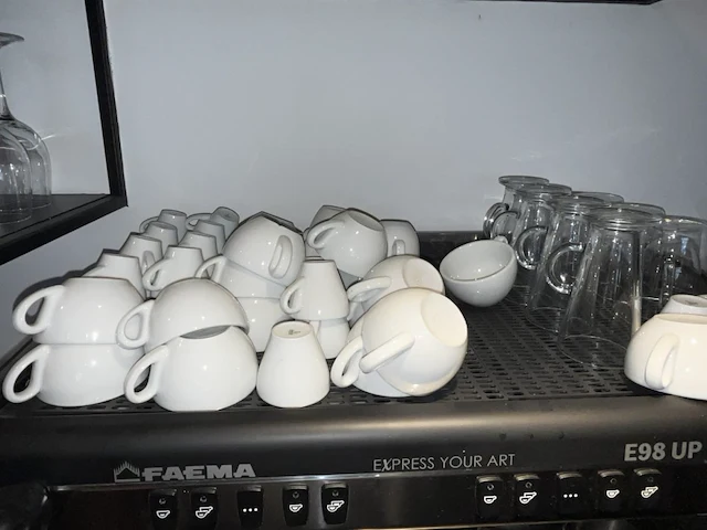 Proffesioneel koffiemachine faema e98 up - afbeelding 4 van  5
