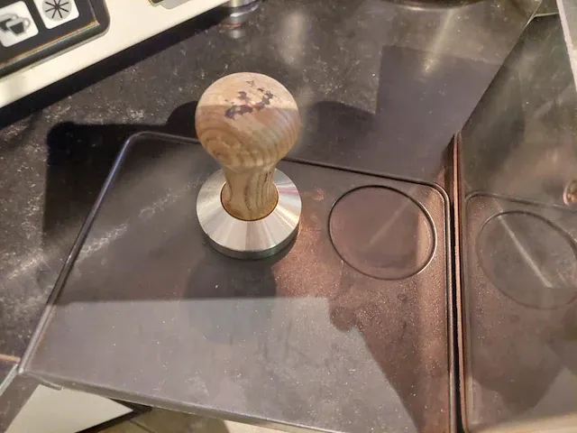 Proffesioneel koffiezetapparaat la nuova era g.a eredi 8 co mod altea wood 2 gr - afbeelding 3 van  11