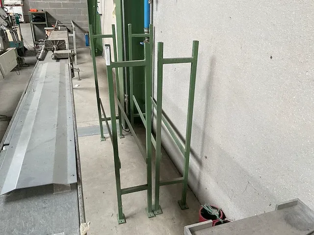 Profielstalen rek (2x) - afbeelding 1 van  2