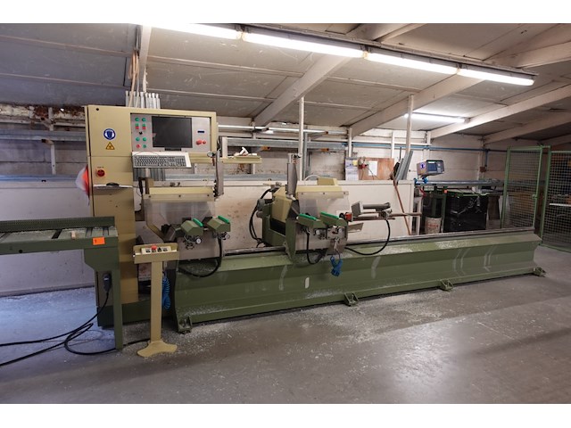 Profielverstekzaagmachine soenen hendrik - afbeelding 1 van  9