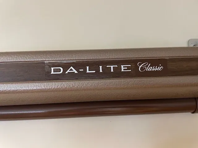 Projectiescherm dalite - afbeelding 1 van  2