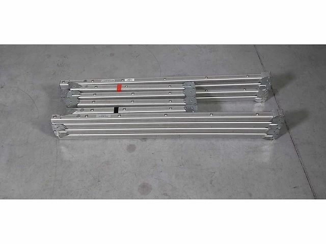 Projection screen 16/9 372x210 front&retro w/screen frame 392x230 - afbeelding 12 van  12