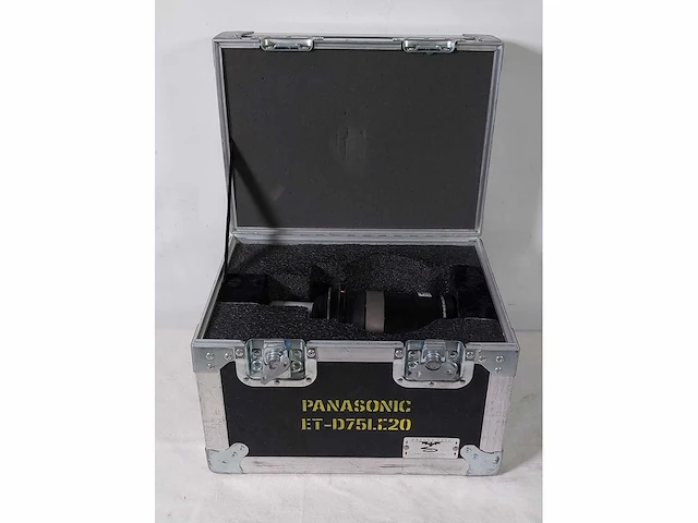 Projector lens panasonic 1.7-2.4:1 (et-d75le20) - afbeelding 1 van  7