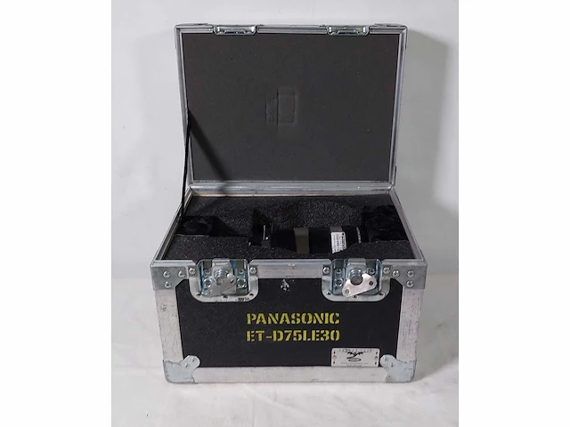 Projector lens panasonic 2.4-4.7:1 (et-d75le30) - afbeelding 1 van  7