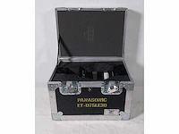 Projector lens panasonic 2.4-4.7:1 (et-d75le30) - afbeelding 1 van  7