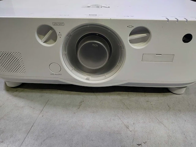 Projector nec np-pa622u wuxga hd w/lens np13zl (1.5-3.0:1) - afbeelding 6 van  13