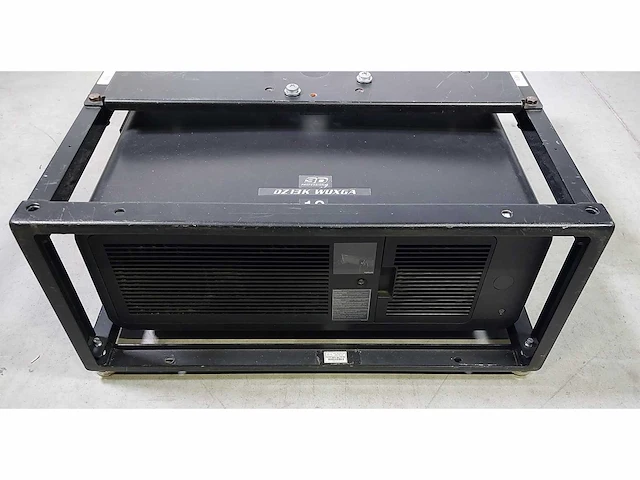 Projector panasonic pt-dz13ku - afbeelding 5 van  11