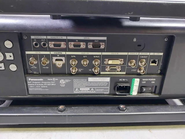 Projector panasonic pt-dz13ku - afbeelding 9 van  11