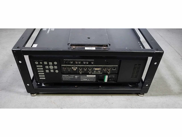 Projector panasonic pt-dz13ku - afbeelding 6 van  11