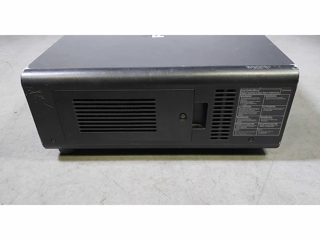 Projector panasonic pt-dz6710e - afbeelding 6 van  8