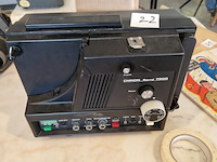 Projector plus verzameling +8 mm films - afbeelding 1 van  1