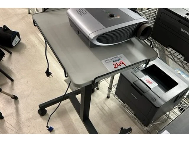 Projector ta dataview + roltafel - afbeelding 6 van  6