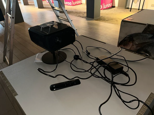 Projector - afbeelding 1 van  4